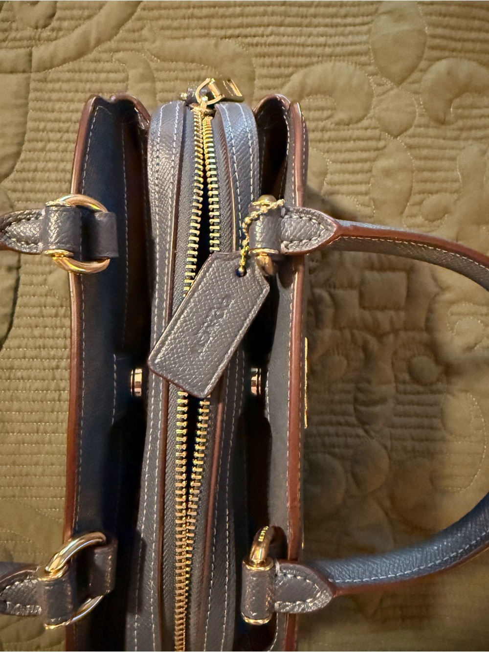Coach Mini Lillie Carryall- EUC No Strap - Picture 6 of 11